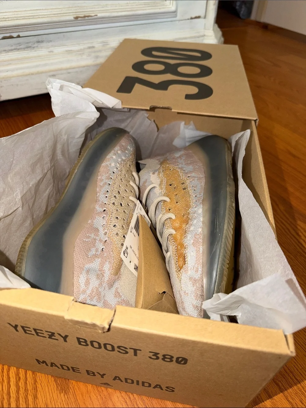 Adidas  Men’s Yeezy Boost 380  Size US 11